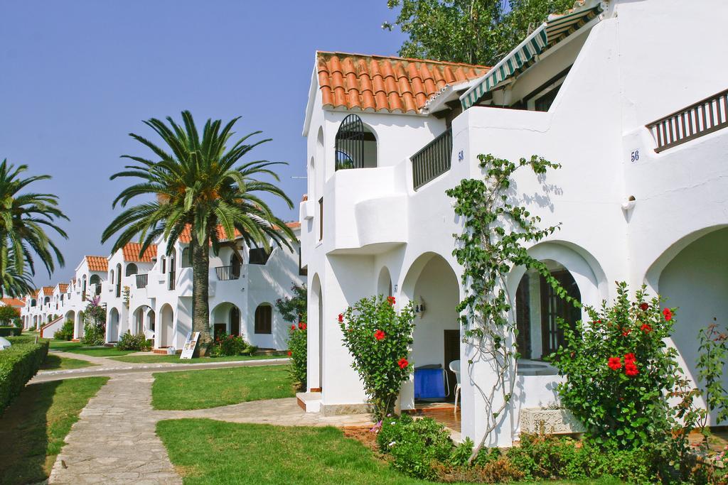 Son Bou Apartments Luaran gambar