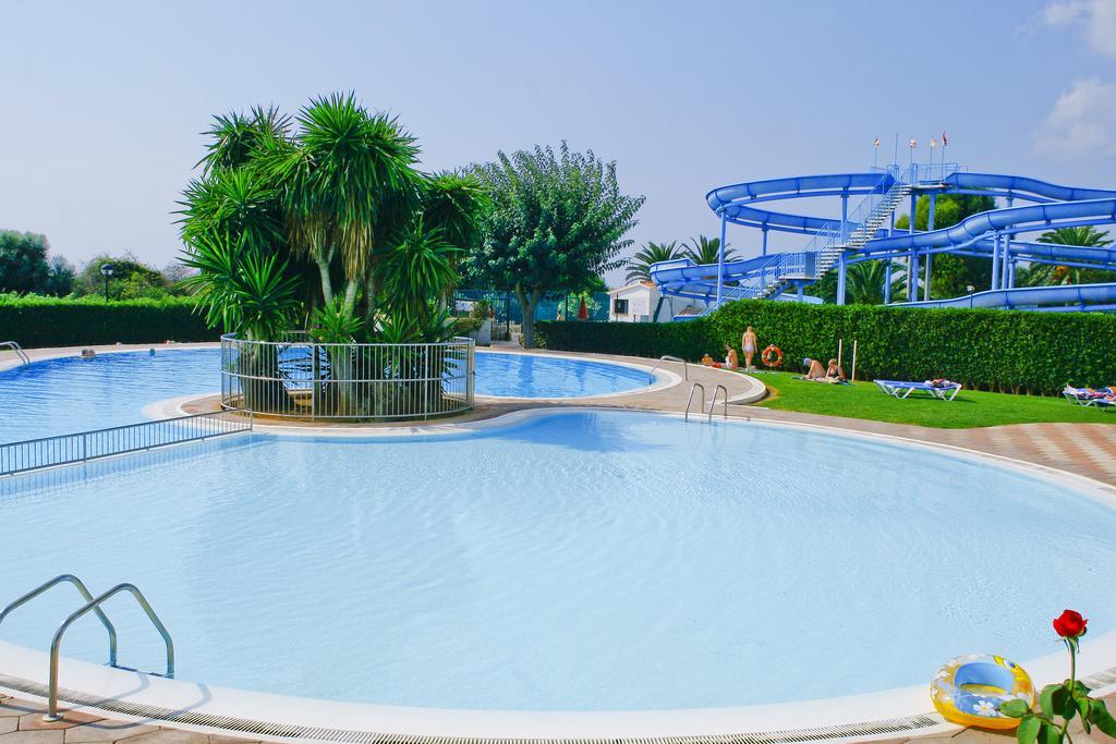 Son Bou Apartments Luaran gambar