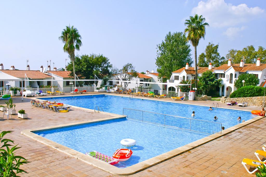 Son Bou Apartments Luaran gambar