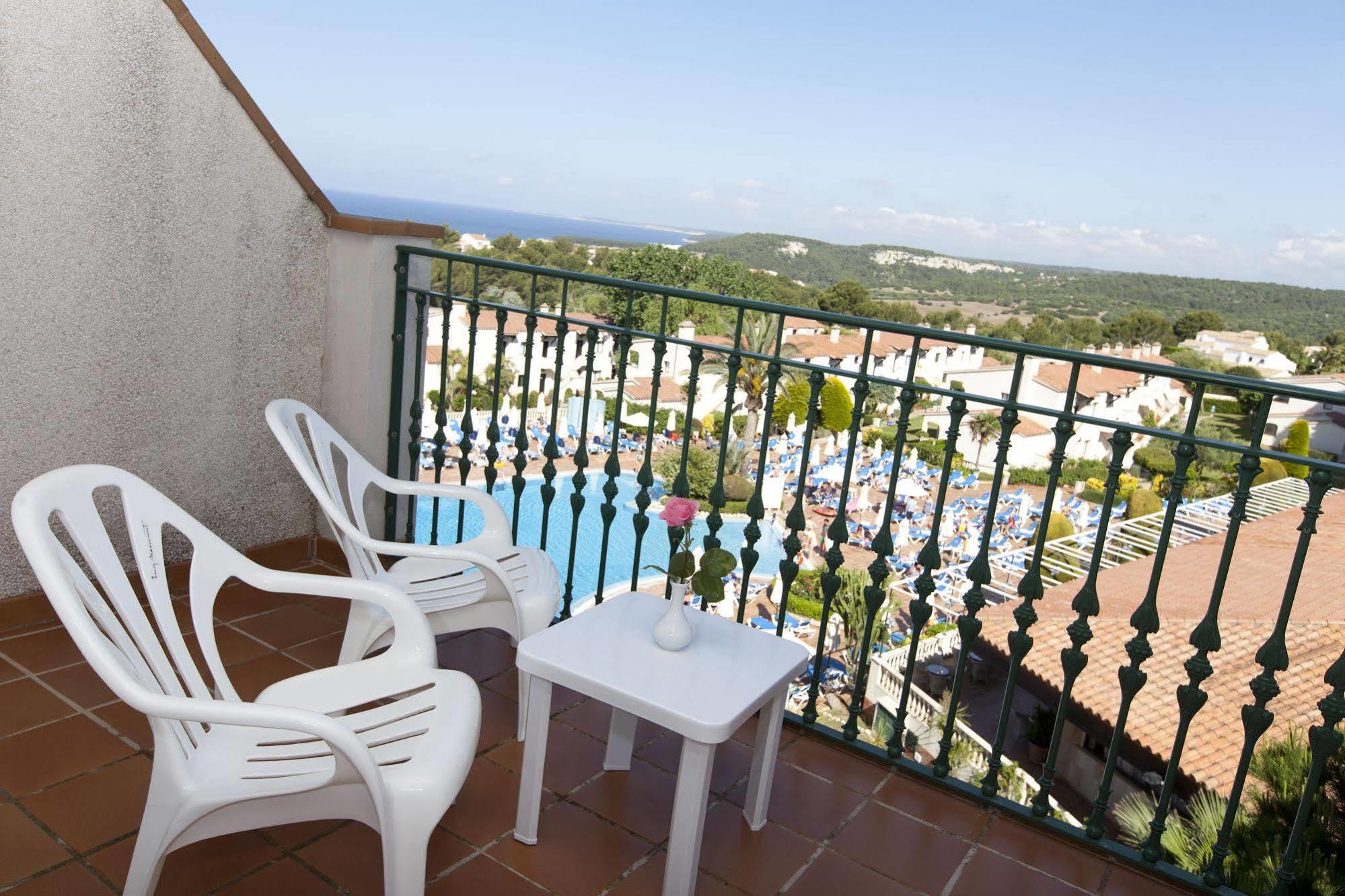 Son Bou Apartments Luaran gambar